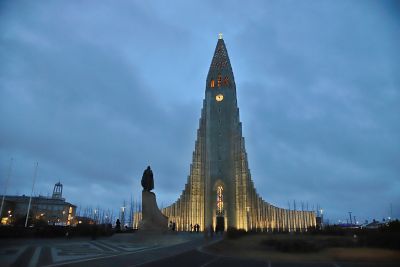 Größte Kirche Islands steht in Reykjavik: Halgrimskirkja