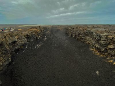 Zwei Kontinentalplatten treffen aufeinander 