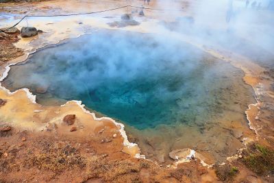Heiße Quelle am Geysir